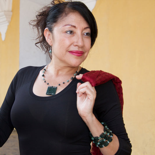 Jaideite necklace, jadeite jewelry, guatemalan jewelry, jade bracelet, jadeite bracelet.