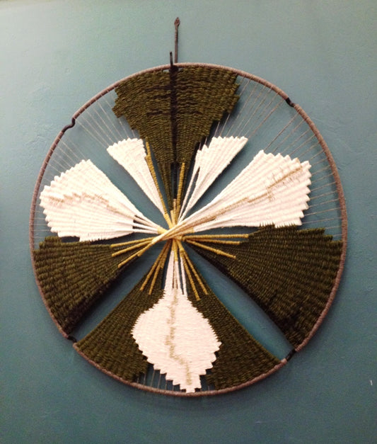 Weaving A Trillium Off-Loom