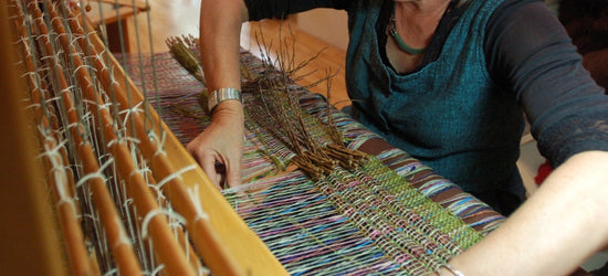Wendy Carptenter weaving hand weave 