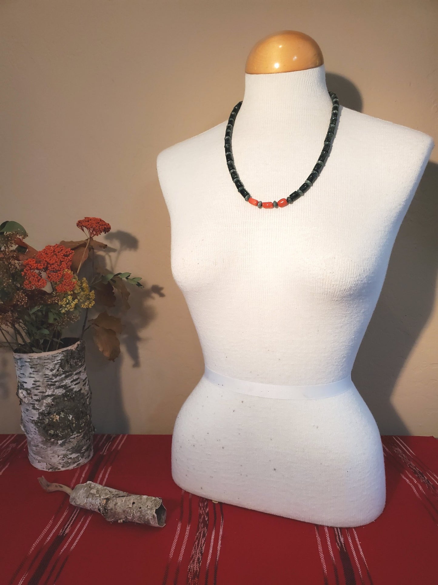 green and red necklace, green and orange necklace, authentic stones necklace, classic design necklace, perfect gift idea for sale