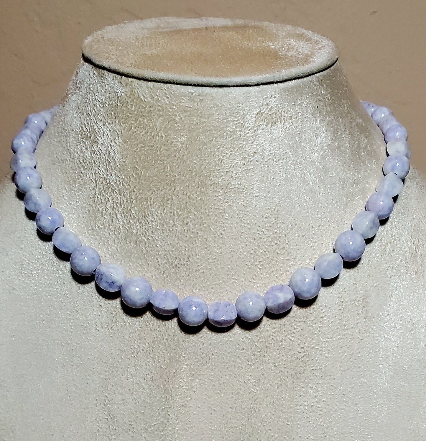 beaded necklace, lilac jade jewelry, authentic lilac stone necklace for sale, jewelry for sale, woman collar for sale, lilac jadeite 
